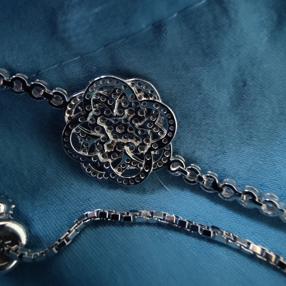 New Bella Luce rhodium over sterling white diamond simulant adjustable bracelet - Picture 6 of 8
